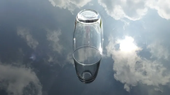 玻璃，水，天空，实时，反射