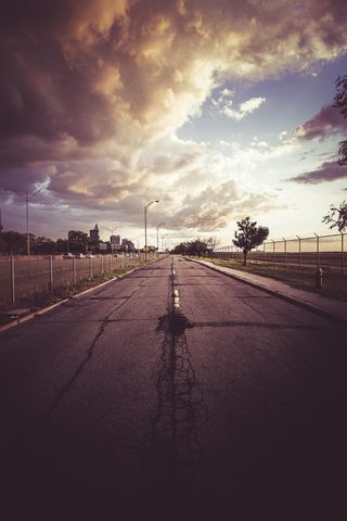 天空,公路,城市街道,街道,铁路轨道,晚上街路直