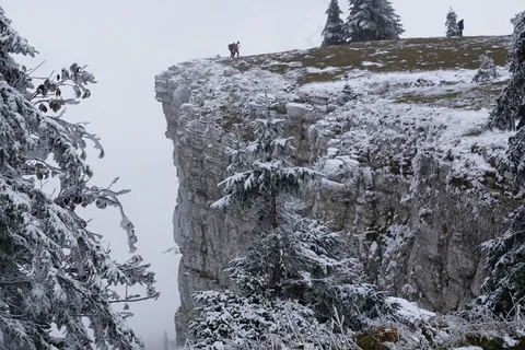 Creux Du Van,山脉,深渊,瑞士,悬崖,雾 Creux Du Van,山脉,深渊,瑞士,悬崖,雾