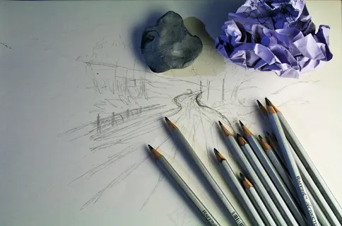 美术铅笔，铅笔，素描本，素描，绘画