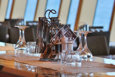 餐厅，小酒馆，美食，餐具，眼镜