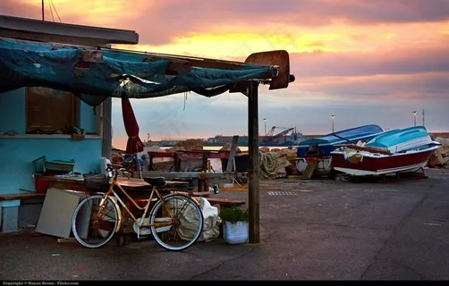 自行车,凿岩台车,摩托车,飞机,四轮自行车,休息