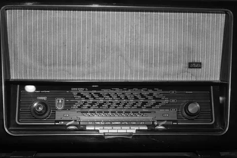 收音机，老式，怀旧，电子管收音机，音乐，扬声器