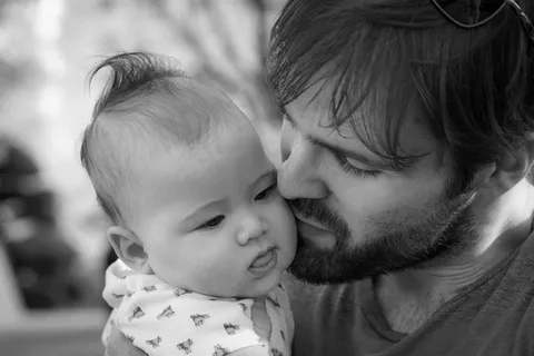 人物特写,女孩,婴儿,合照,儿童,父亲和宝贝儿子的黑白肖像