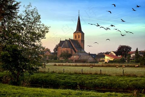 教堂，鸟类，日出，天空，尖顶，景区，云团