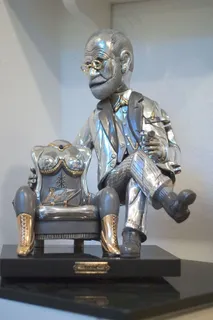 工艺品,雕塑艺术,雕塑展,吸顶灯,佛像,西格蒙德·弗洛伊德