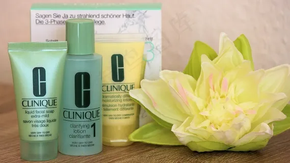 面霜，化妆品，试管，彩妆，化妆