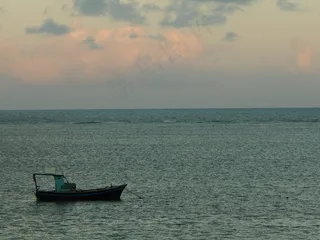 船，三月，地平线，结局