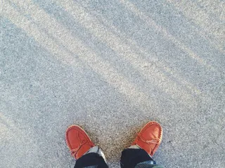 鹿皮鞋，鞋子，牛仔裤，牛仔布，时尚，衣服