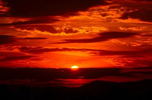 天空,霞光,灯,卷积云,被子,红色夕阳落山 天空,霞光,灯,卷积云,被子,红色夕阳落山
