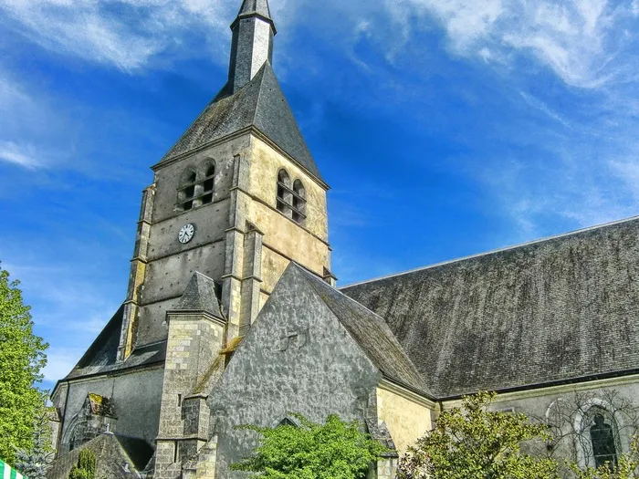 皮埃尔菲特·昂·索尔德（Sofitne），教堂