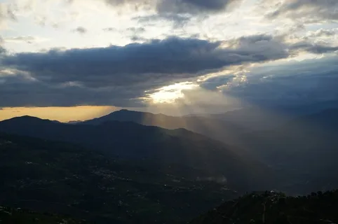 云,太阳光线,黄昏,山,景观,多云 云,太阳光线,黄昏,山,景观,多云