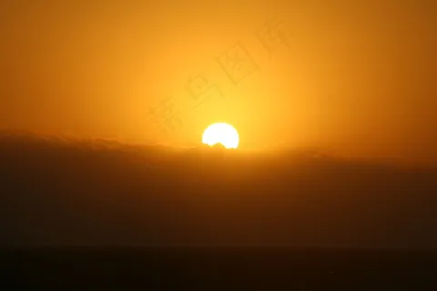 天空,吸顶灯,灯,日出,湖泊,云在水落日 天空,吸顶灯,灯,日出,湖泊,云在水落日