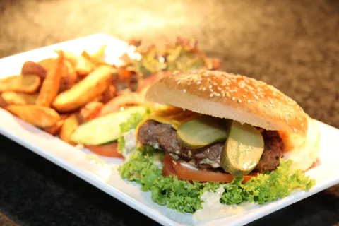 汉堡,烤肉,法语,盘子,食品,土豆,午餐 汉堡,烤肉,法语,盘子,食品,土豆,午餐