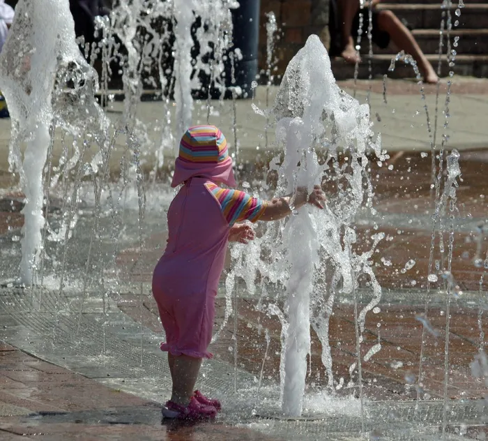 儿童，水，喷泉，湿