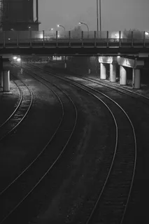 铁路轨道,公路,高速路,城市街道,月台,铁轨 铁路轨道,公路,高速路,城市街道,月台,铁轨