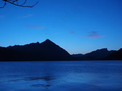 图恩湖,因特拉肯,蓝色小时,山脉,打喷嚏 图恩湖,因特拉肯,蓝色小时,山脉,打喷嚏