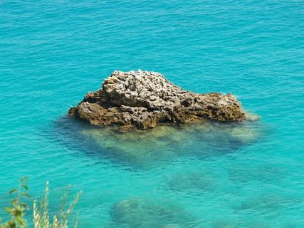 石头，海，蓝色，绿松石，水中的岩石