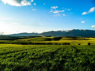 巴拉尼茨，利普托夫，天空，草地，场，山，斯洛伐克