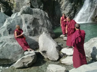 藏族，僧侣，印度，瀑布