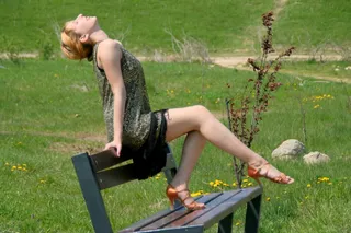 女孩，酿酒，银行，公园，诱惑，连衣裙