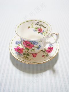 下午茶时间，杯，8月，饮料