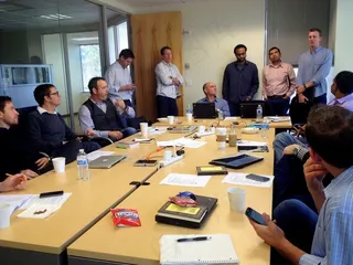 小组会议,召开座谈会,教室,会议,现场办公,销售团队会议