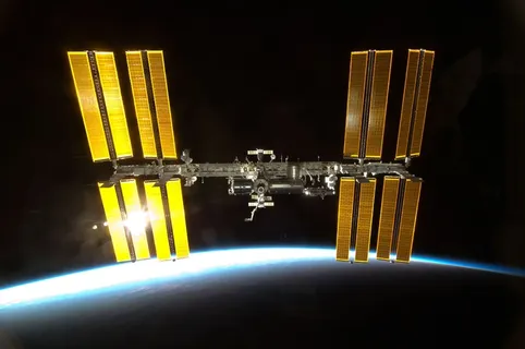 Iss，国际空间站，宇航员，地球