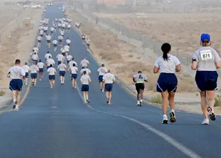 跑步者，比赛，比赛，跑步，道路，户外