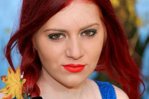 女孩，红头发，肖像，美女，棕色的眼睛