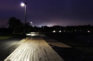 木板路，码头，水，灯火，夜，晚上