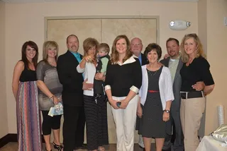 ,人物特写,合影,全家福,参观学习,朱利安·皮尔斯与家人