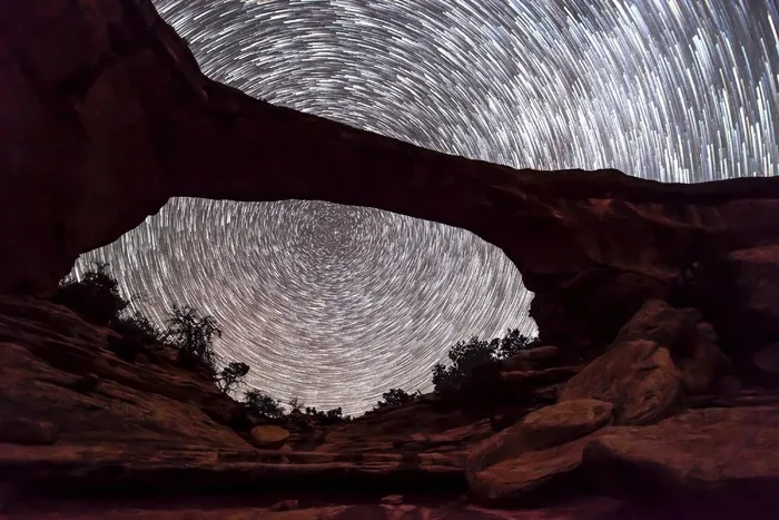 大和友天然桥，夜晚，星星，长时间曝光