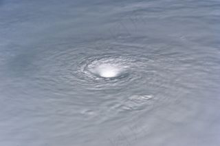 2005年，威尔玛飓风，国际空间站