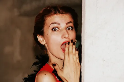 女孩，酿酒，红色，肖像，诱惑