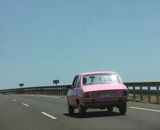 轿车,巴士,街道,沥青运输车,垃圾车,在路上