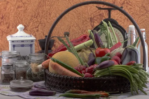 静物，蔬菜，芦笋，旧秤，香料