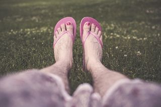 拖鞋,洞洞鞋,凳子,脚,鞋子,男子脚腿放松