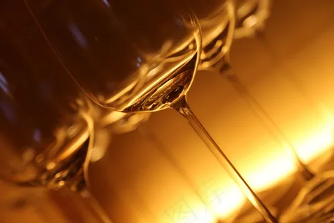 杯子,红酒-葡萄酒,红酒杯,酒瓶,通风机,酒杯的透视 杯子,红酒-葡萄酒,红酒杯,酒瓶,通风机,酒杯的透视