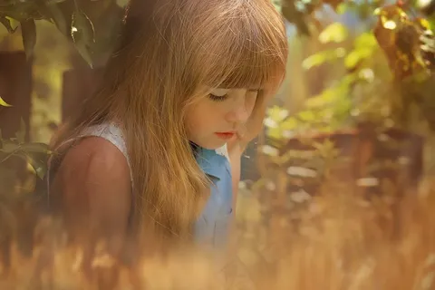 人，女人，女性，女孩，红发，长长的头发，脸