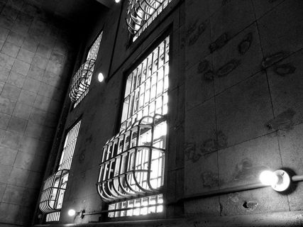 吸顶灯,包,门,手提包,楼梯,细胞