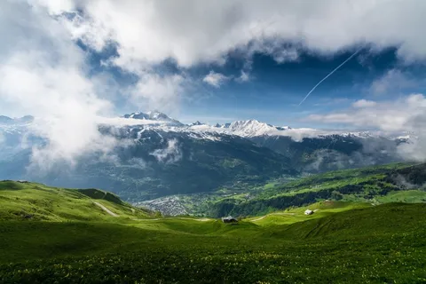 山,天空,春天,云团,雪,蓝色,白色,绿色 山,天空,春天,云团,雪,蓝色,白色,绿色