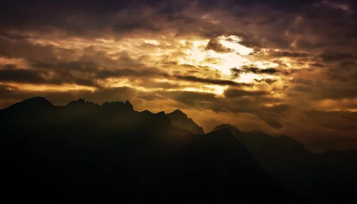 景观，山，云，天空，阳光，日出