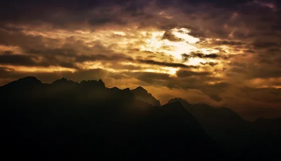 景观,山,云,天空,阳光,日出 景观,山,云,天空,阳光,日出