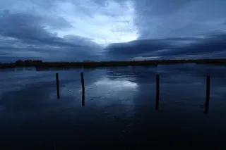 湖泊风景，天空，云团，蓝色小时，镜像，休息，暮光之城