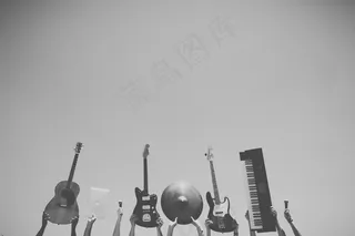 卡通动漫人物,图画,文字图片,屏幕截图,建筑,人们高举乐器