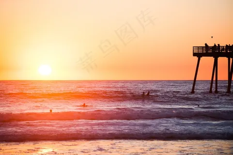 天空,海洋,霞光,湖泊,风景,游客在海上日落 天空,海洋,霞光,湖泊,风景,游客在海上日落