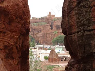 砂岩，丘陵，裂隙，巴达米，侵蚀，形成