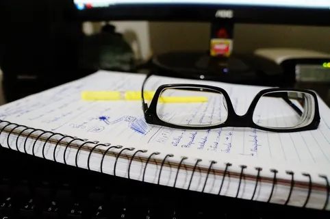 眼镜,眼镜架,眼睛,后视镜,近视眼镜,Vamos estudar? 眼镜,眼镜架,眼睛,后视镜,近视眼镜,Vamos estudar?