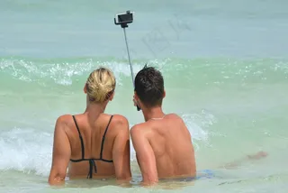 自拍照，人，男人，女人，自拍照棍子，海洋，大海